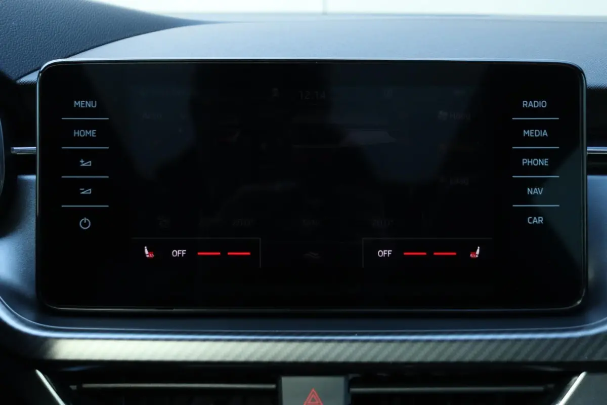 1.0 TSI Monte Carlo / 110PK! / Pano / Carplay / Virtual Cockpit / Camera / Trekhaak / 18'!