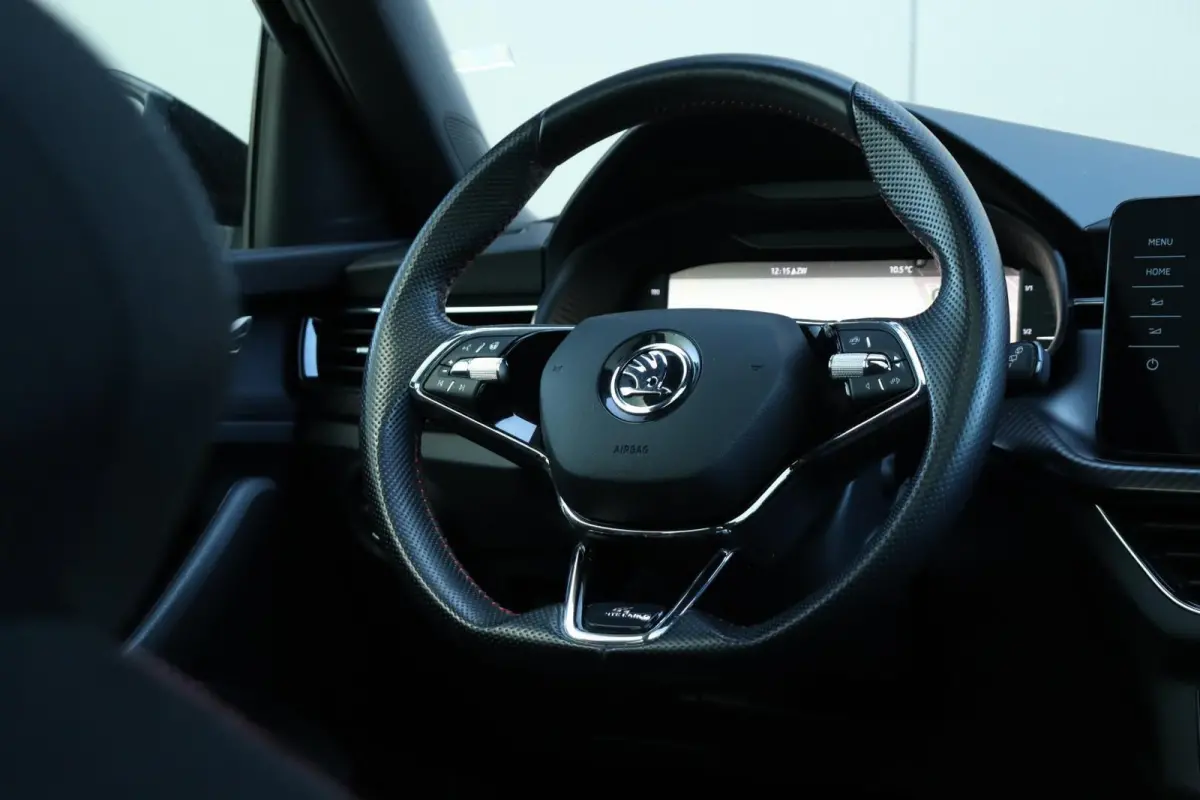 1.0 TSI Monte Carlo / 110PK! / Pano / Carplay / Virtual Cockpit / Camera / Trekhaak / 18'!