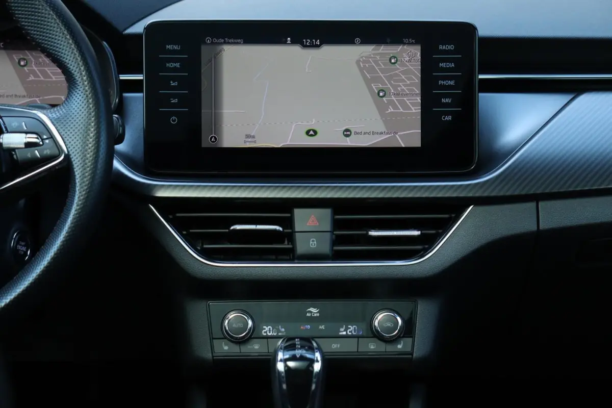 1.0 TSI Monte Carlo / 110PK! / Pano / Carplay / Virtual Cockpit / Camera / Trekhaak / 18'!