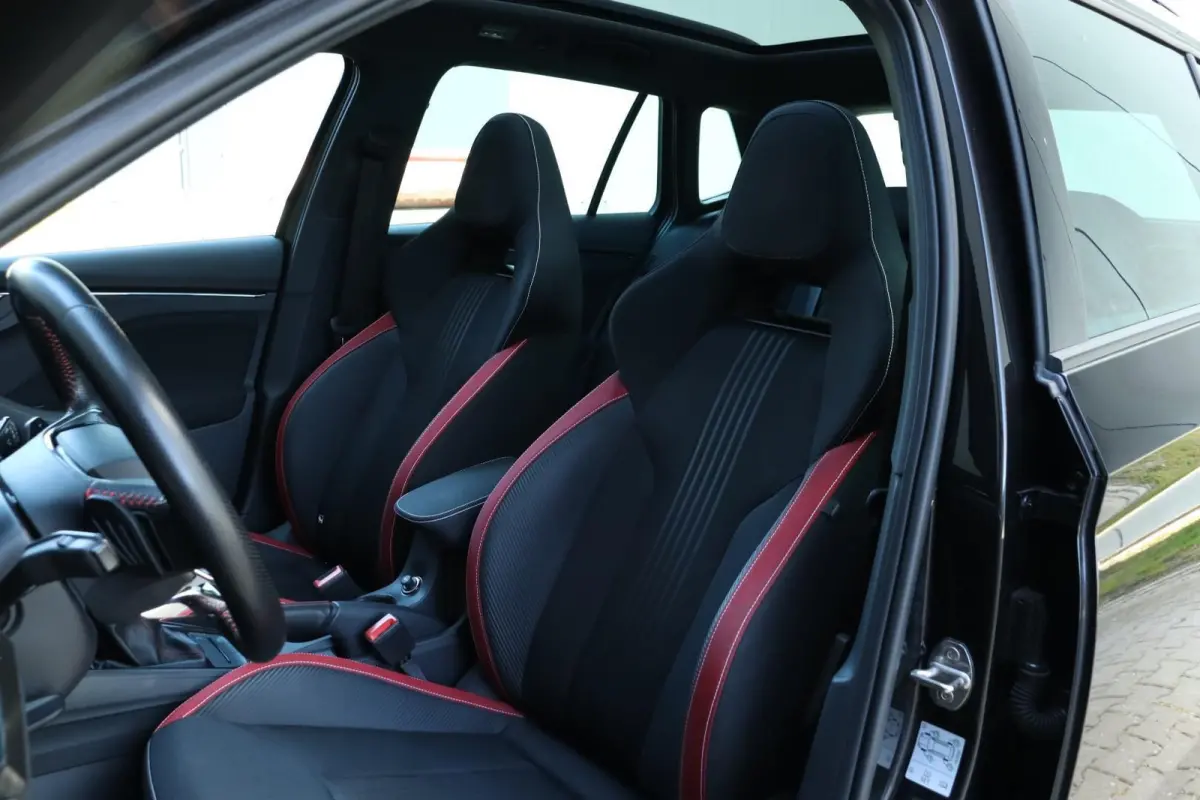 1.0 TSI Monte Carlo / 110PK! / Pano / Carplay / Virtual Cockpit / Camera / Trekhaak / 18'!