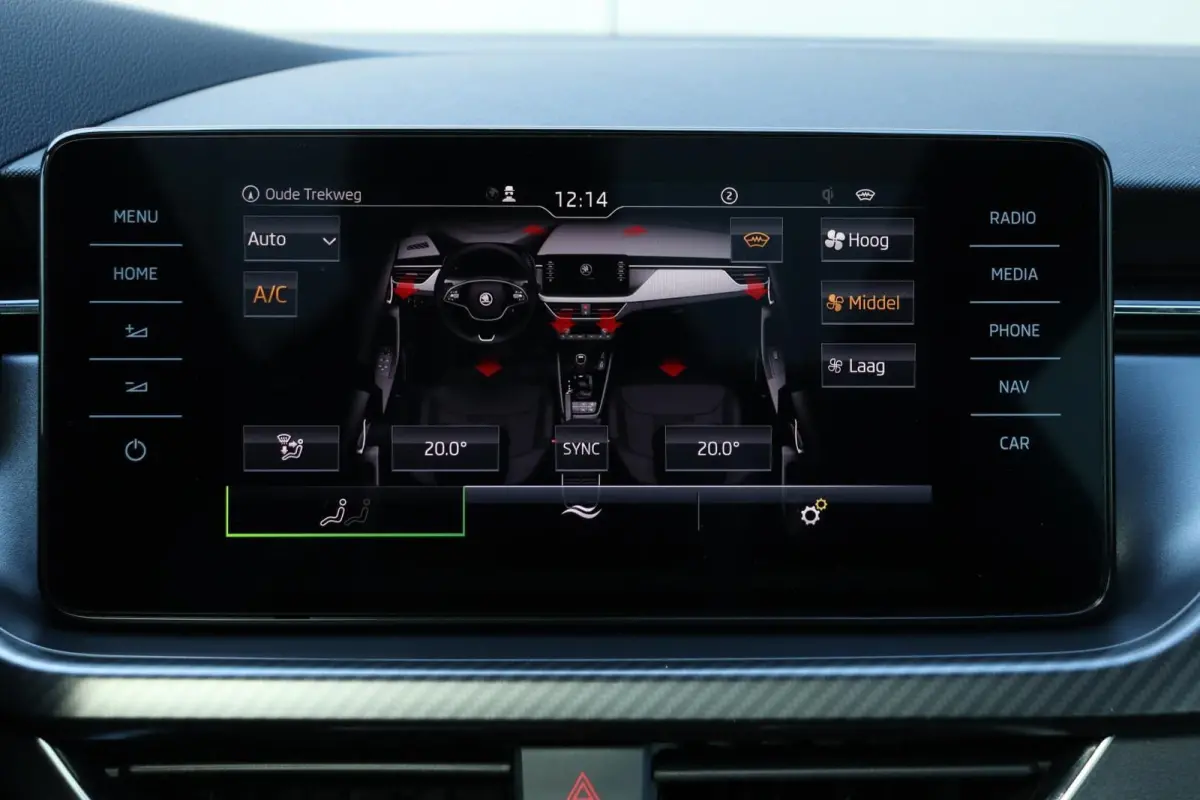 1.0 TSI Monte Carlo / 110PK! / Pano / Carplay / Virtual Cockpit / Camera / Trekhaak / 18'!