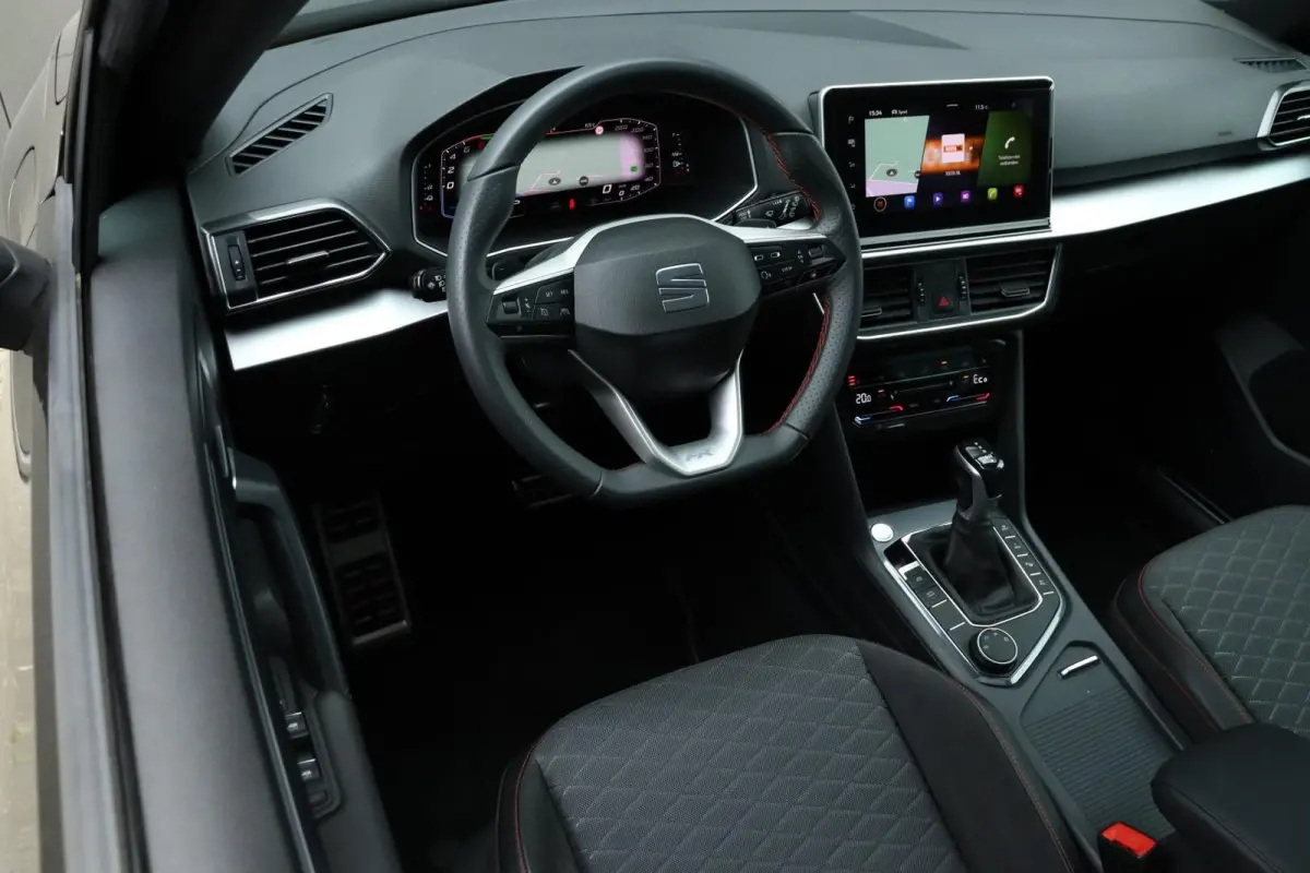 1.4 TSI e-Hybrid FR / 245PK / Vol Opties! / Virtual Cockpit / 360 Camera / Pano / LED / 20"!