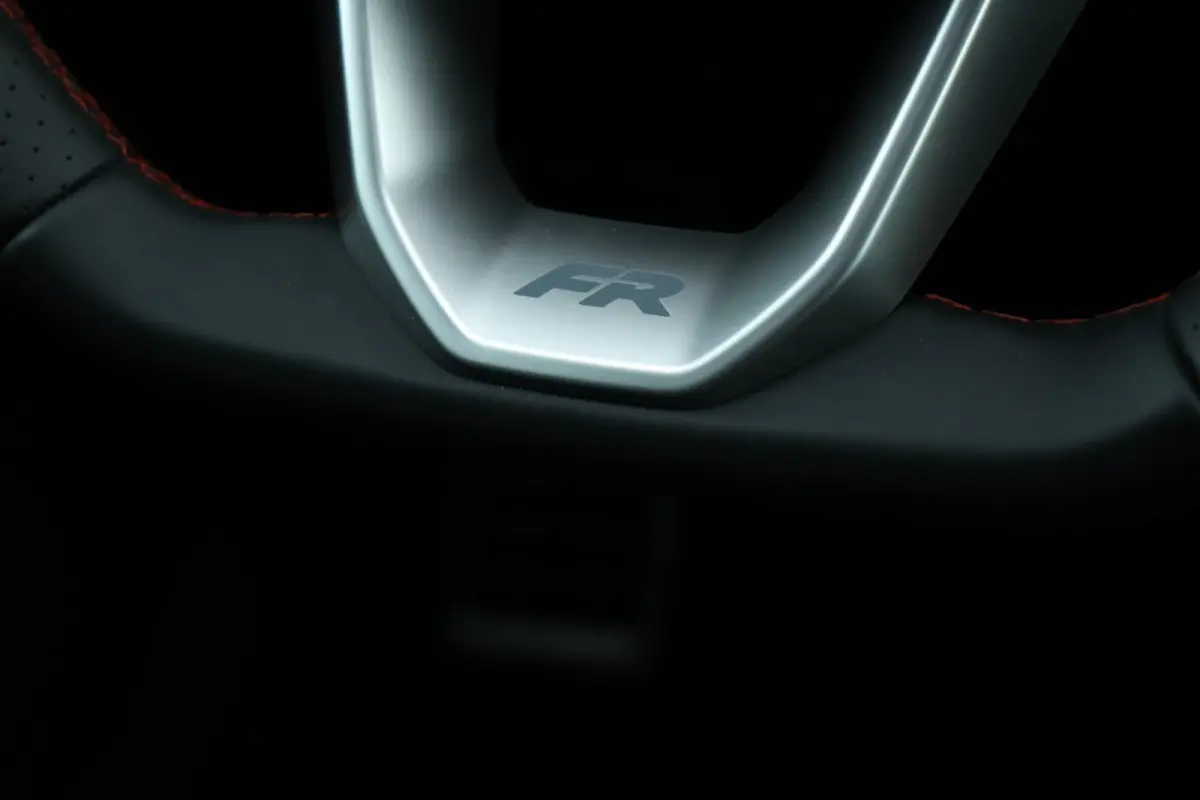 1.4 TSI e-Hybrid FR / 245PK / Vol Opties! / Virtual Cockpit / 360 Camera / Pano / LED / 20"!