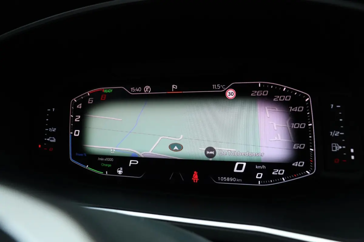 1.4 TSI e-Hybrid FR / 245PK / Vol Opties! / Virtual Cockpit / 360 Camera / Pano / LED / 20"!