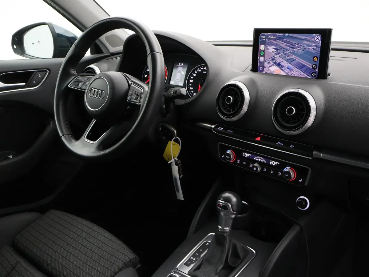 40 TFSI 190 PK S-TONIC AUT. DESIGN PRO LINE *COSMOSBLAUW METALLIC* + CARPLAY | STOEL/STUURVERW. | 18 INCH