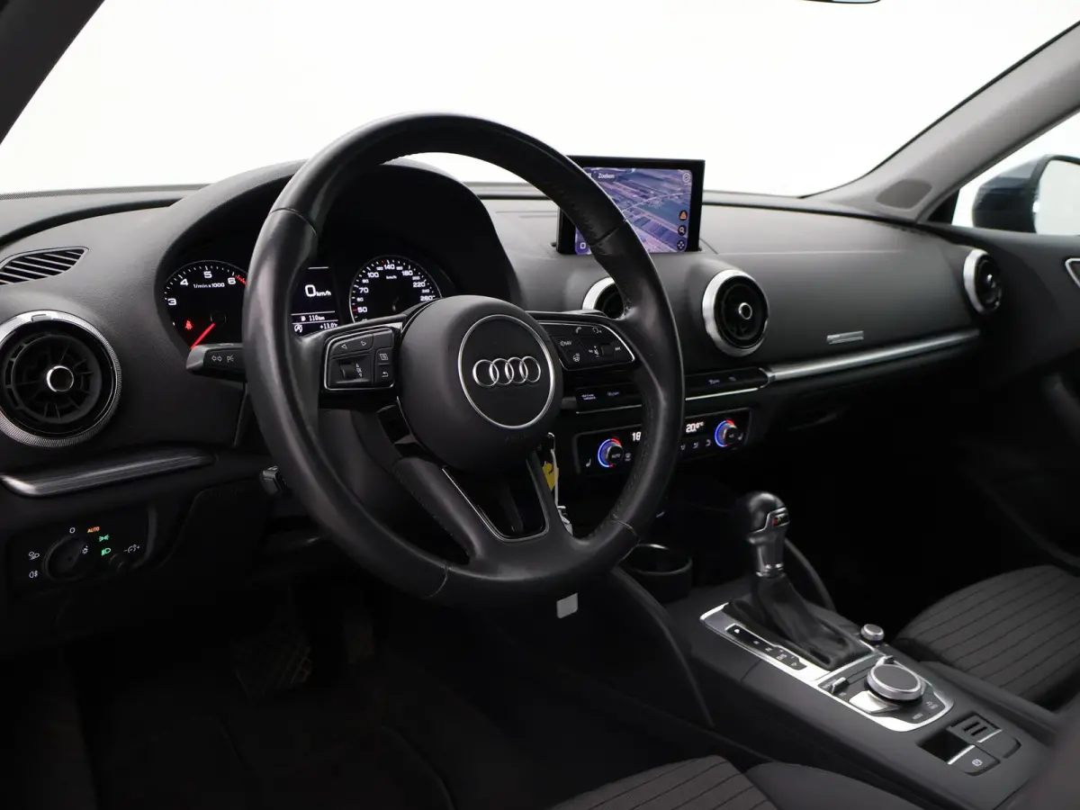 40 TFSI 190 PK S-TONIC AUT. DESIGN PRO LINE *COSMOSBLAUW METALLIC* + CARPLAY | STOEL/STUURVERW. | 18 INCH