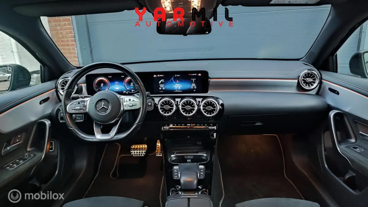 250 e Premium AMG LINE NIGHT DEALER ONDERHOUDEN