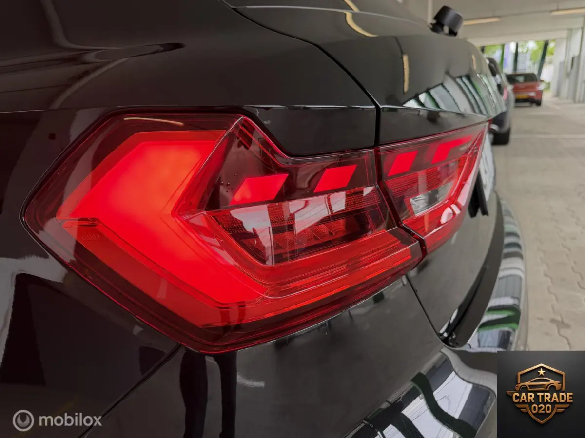 30 TFSI 3X S-LINE Black Edition