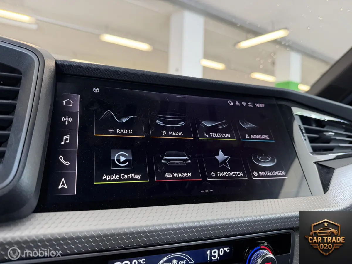30 TFSI 3X S-LINE Black Edition
