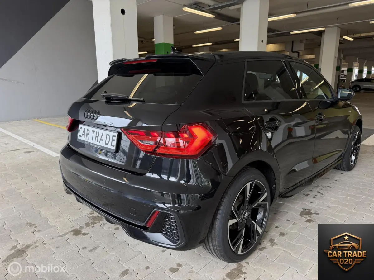 30 TFSI 3X S-LINE Black Edition