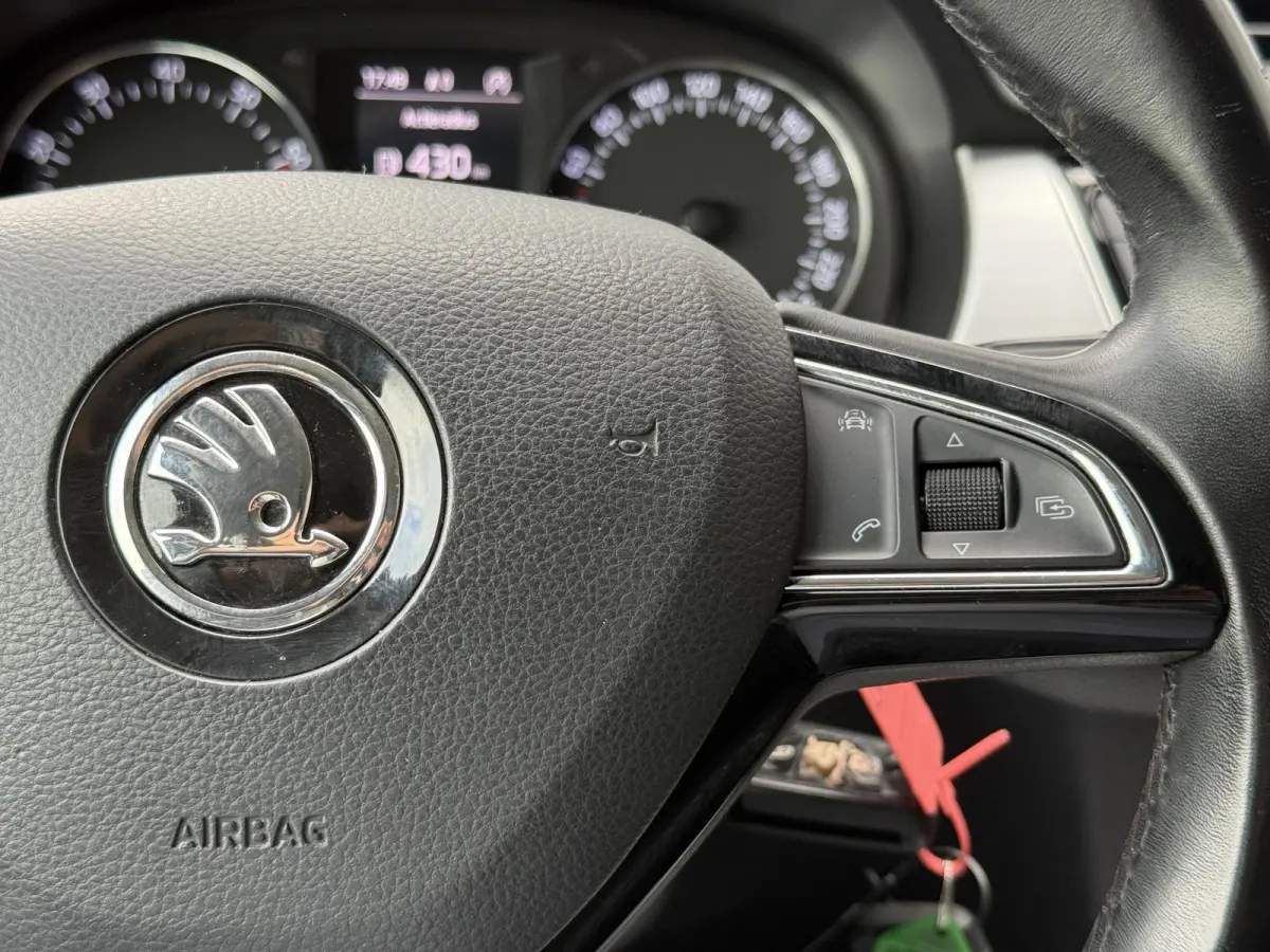 1.0 TSI Drive Navi|Clima|Cruise|PDC|LM Velgen|N.A.P|APK tot 01-2027
