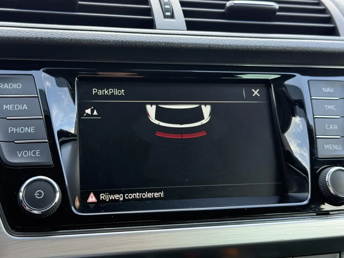 1.0 TSI Drive Navi|Clima|Cruise|PDC|LM Velgen|N.A.P|APK tot 01-2027