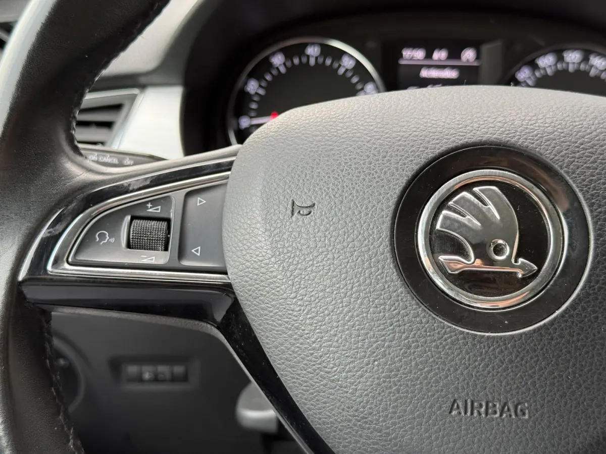 1.0 TSI Drive Navi|Clima|Cruise|PDC|LM Velgen|N.A.P|APK tot 01-2027