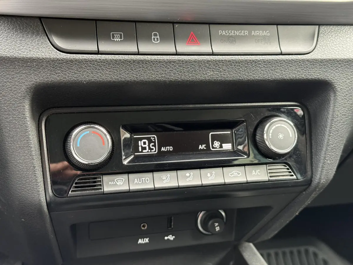 1.0 TSI Drive Navi|Clima|Cruise|PDC|LM Velgen|N.A.P|APK tot 01-2027