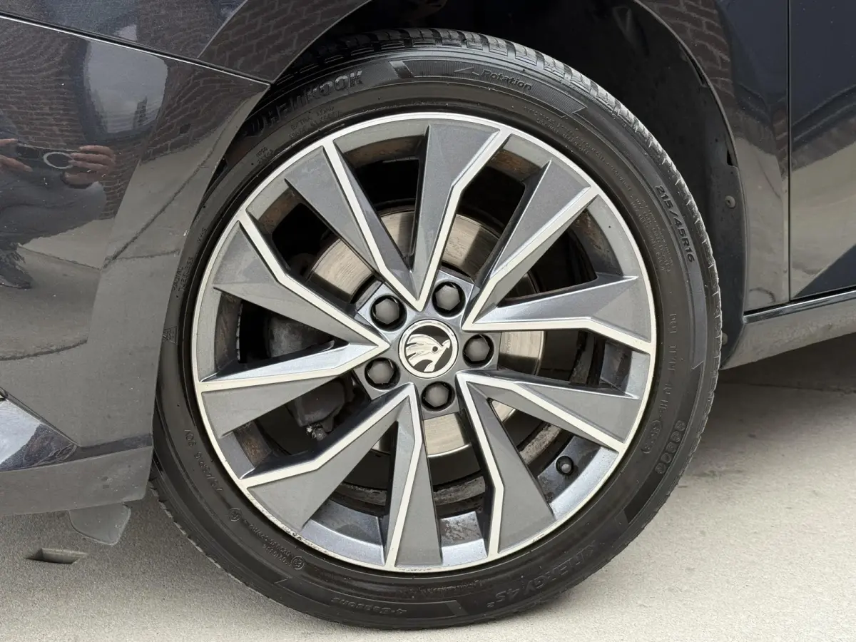 1.0 TSI Drive Navi|Clima|Cruise|PDC|LM Velgen|N.A.P|APK tot 01-2027