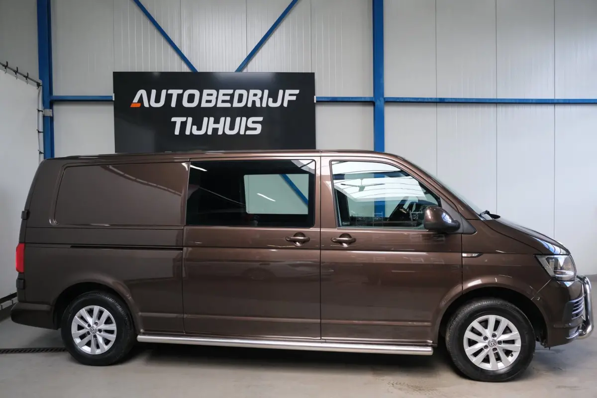 2.0 TDI L2H1 DC Highline > Marge < > Rolstoel Bus <