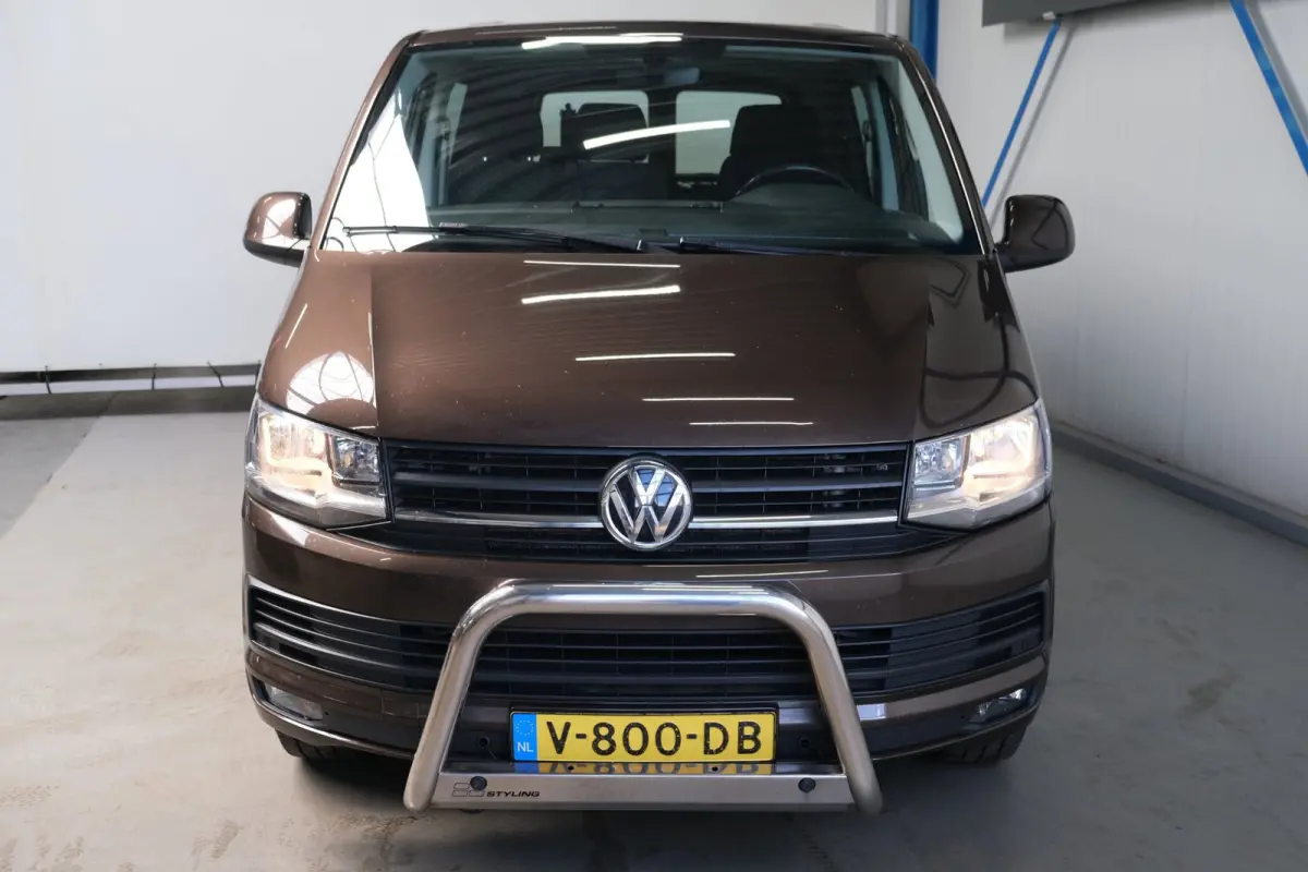 2.0 TDI L2H1 DC Highline > Marge < > Rolstoel Bus <