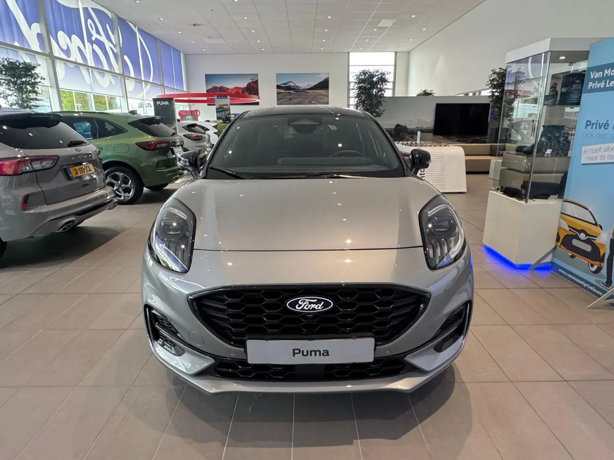 1.0 EcoBoost BlueCruise Edition | 155pk | 360 Camera | Dodehoekdetectie | Adaptive Cruise Ctrl. | Verwarmbare Voorstoelen/Stuurwiel/Voorruit | Matrix LED koplampen | Keyless Entry |