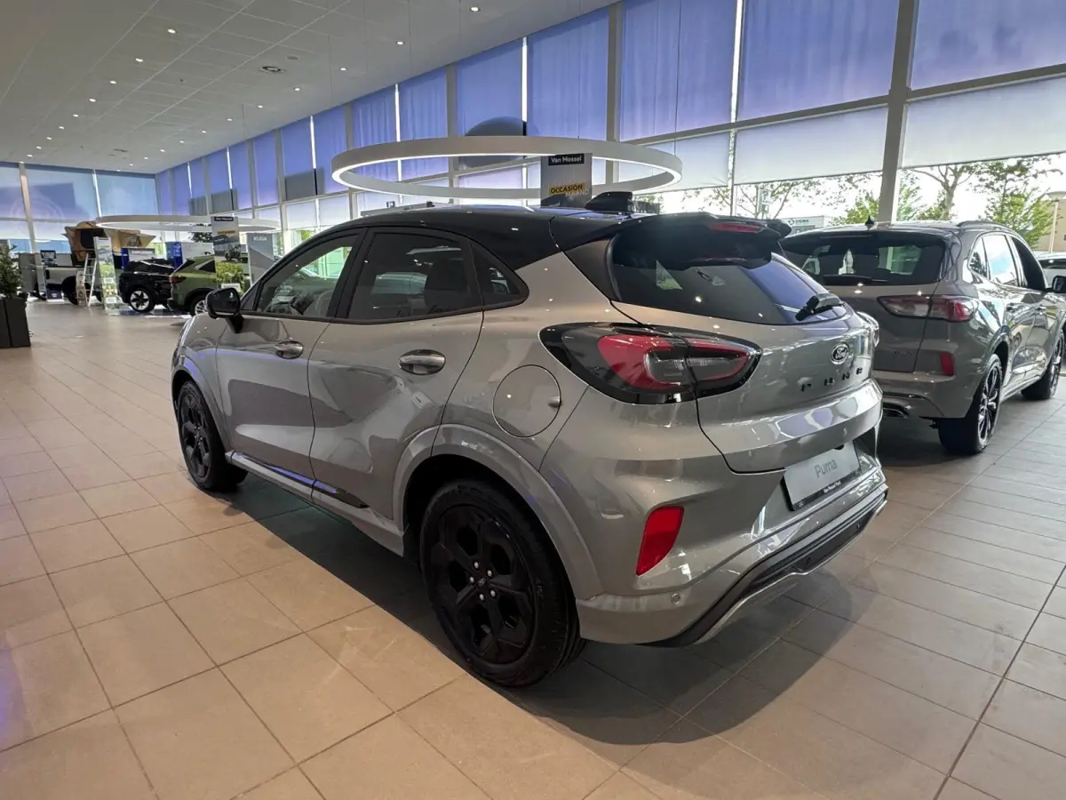 1.0 EcoBoost BlueCruise Edition | 155pk | 360 Camera | Dodehoekdetectie | Adaptive Cruise Ctrl. | Verwarmbare Voorstoelen/Stuurwiel/Voorruit | Matrix LED koplampen | Keyless Entry |