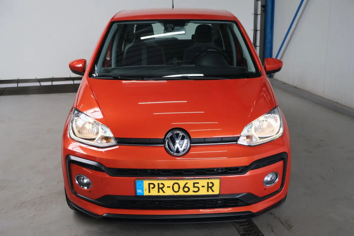 Up! 1.0 TSI BMT high up! - N.A.P. Airco, Cruise, Stoelverwarming, Camera.