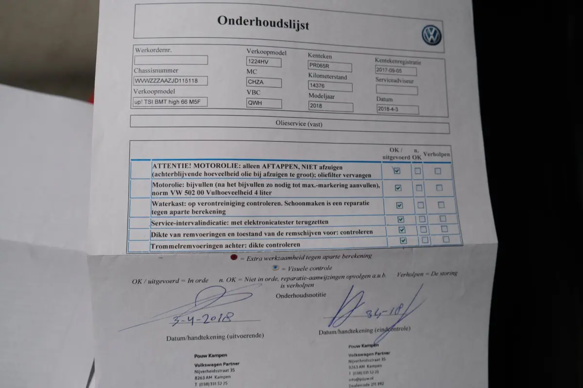 Up! 1.0 TSI BMT high up! - N.A.P. Airco, Cruise, Stoelverwarming, Camera.