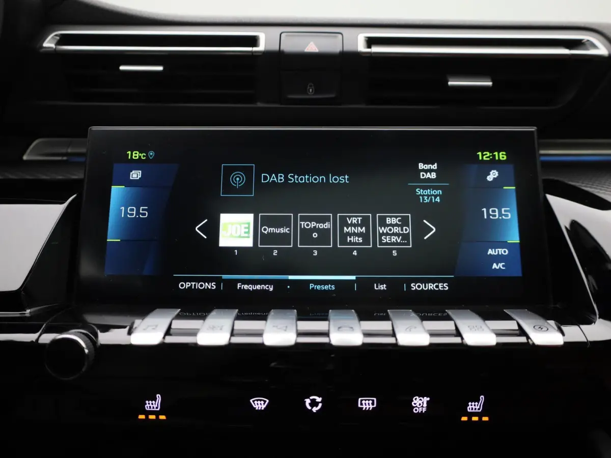 1.6 Hybrid 225 e-EAT8 GT | PANORAMADAK | ACHTERUITRIJCAMERA | ELEKTRISCHE KOFFERKLEP | LEDEREN BEKLEDING | STOELVERWARMING |