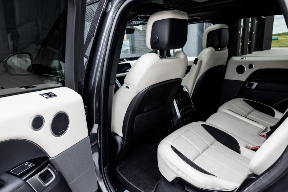 P400e HSE | Pano | Leder |