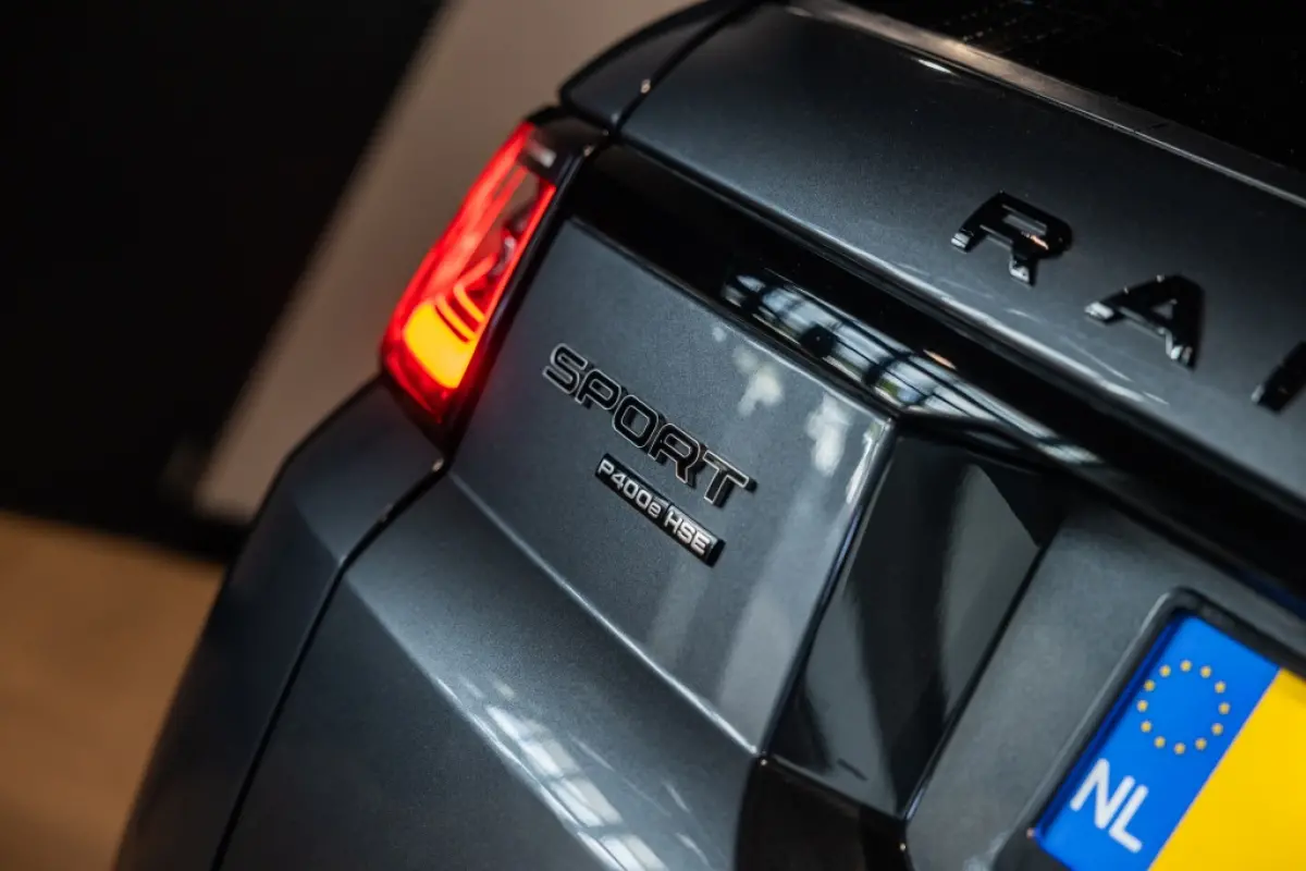 P400e HSE | Pano | Leder |