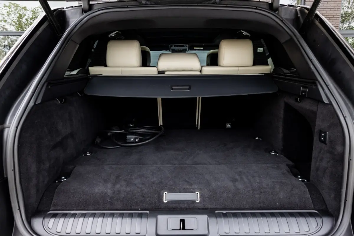 P400e HSE | Pano | Leder |