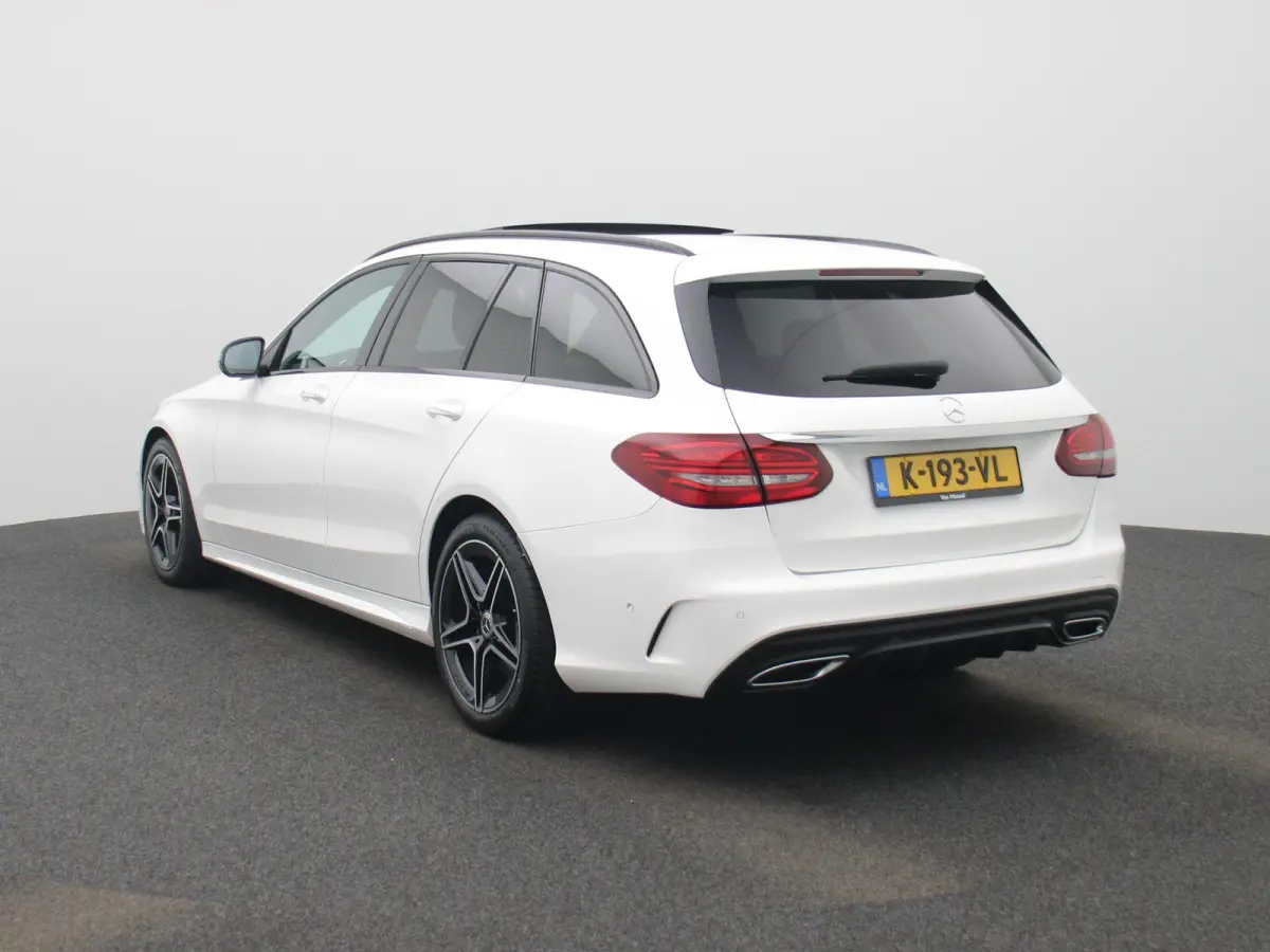 180 Business Solution AMG | AUTOMAAT | PANORAMADAK | ACHTERUITRIJCAMERA | STOELVERWARMING | ELEKTRISCHE KOFFERKLEP |