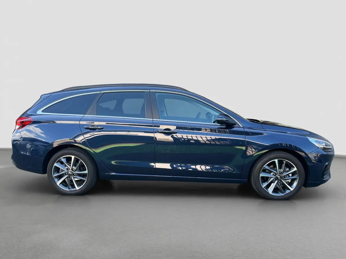 1.6 T-GDi Premium Automaat | Camera | Carplay | Climate controle | Lederen bekleding | Bestuurdersstoel met geheugen | Dodehoek detectie | Draadloos laden | Full LED | Keyless entry | Stoelv