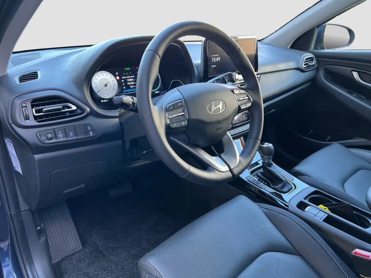 1.6 T-GDi Premium Automaat | Camera | Carplay | Climate controle | Lederen bekleding | Bestuurdersstoel met geheugen | Dodehoek detectie | Draadloos laden | Full LED | Keyless entry | Stoelv