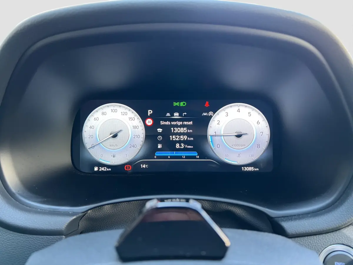1.6 T-GDi Premium Automaat | Camera | Carplay | Climate controle | Lederen bekleding | Bestuurdersstoel met geheugen | Dodehoek detectie | Draadloos laden | Full LED | Keyless entry | Stoelv