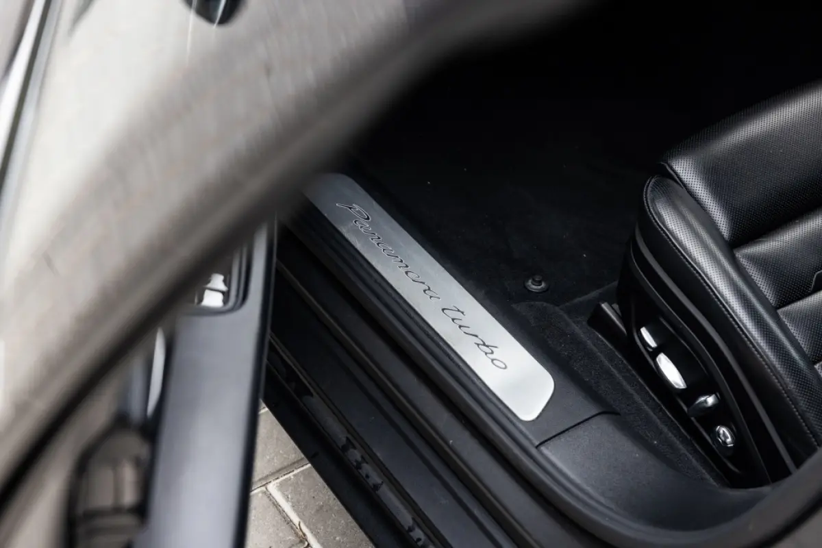 4.0 Turbo | 4WD | Softclose | Pano