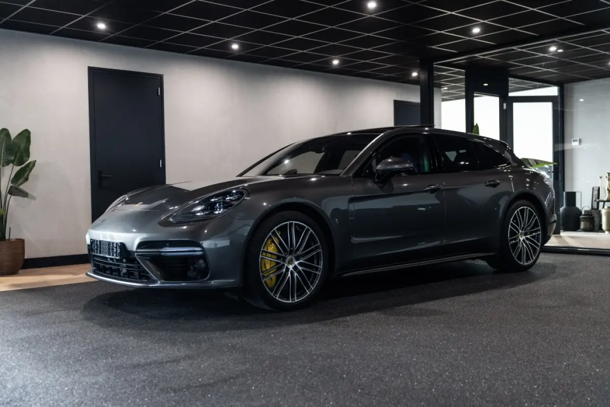 4.0 Turbo | 4WD | Softclose | Pano