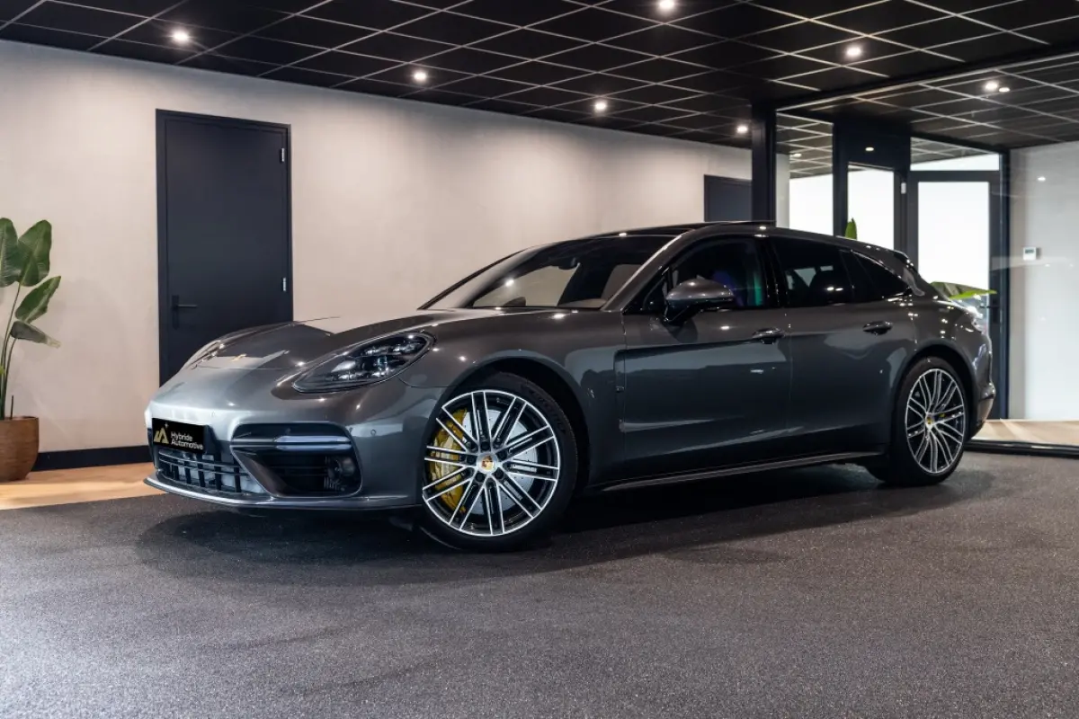4.0 Turbo | 4WD | Softclose | Pano