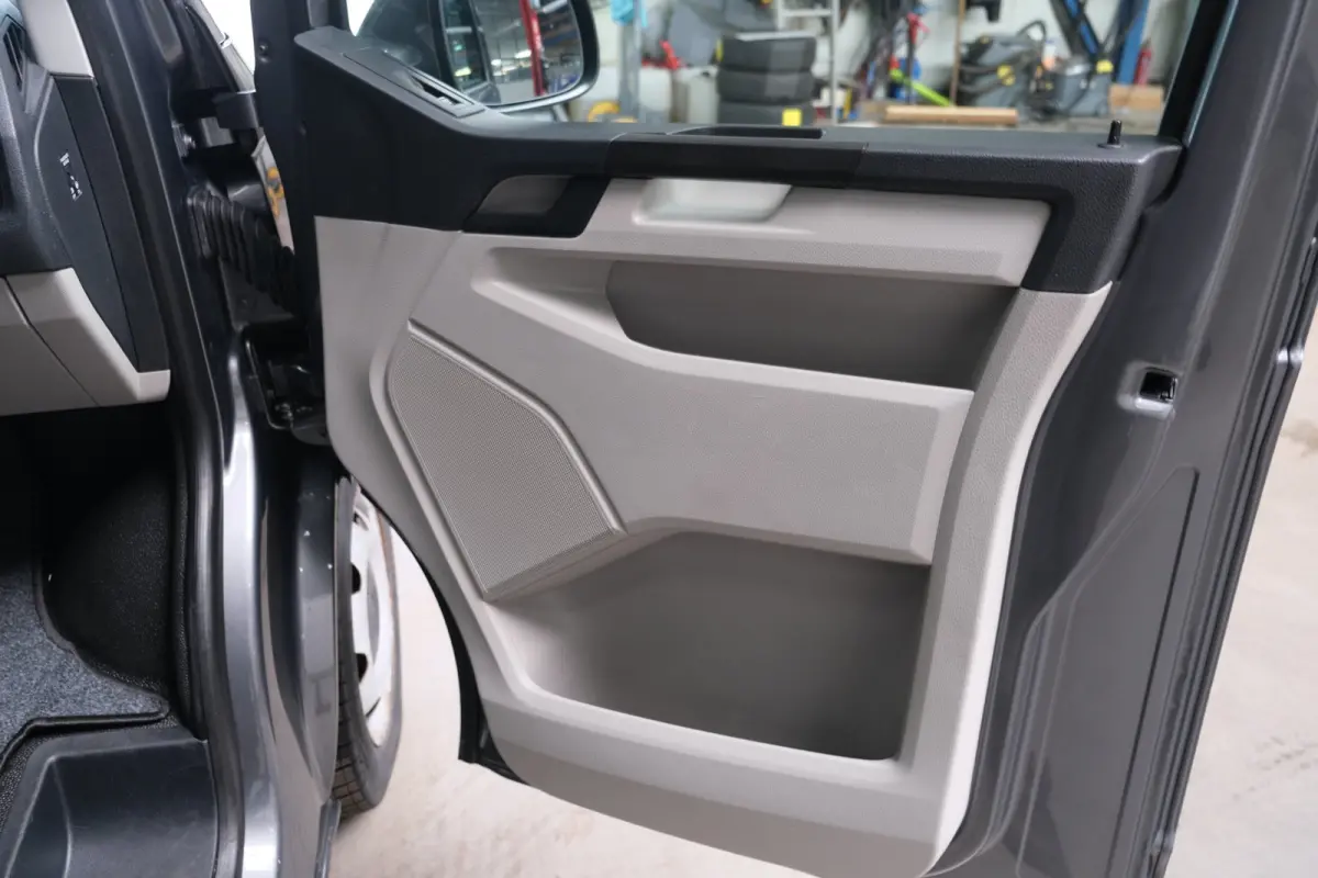 2.0 TDI L2H1 Comfortline