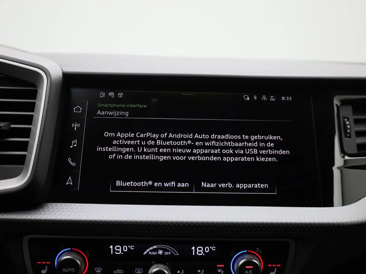 30 TFSI Advanced edition l Cruise control l Navigatie l Climate control l Stoelverwarming l Parkeersensoren l Achteruitrijcamera l LED-koplampen l Privacy glas l Alarm Klasse III l Audi soun