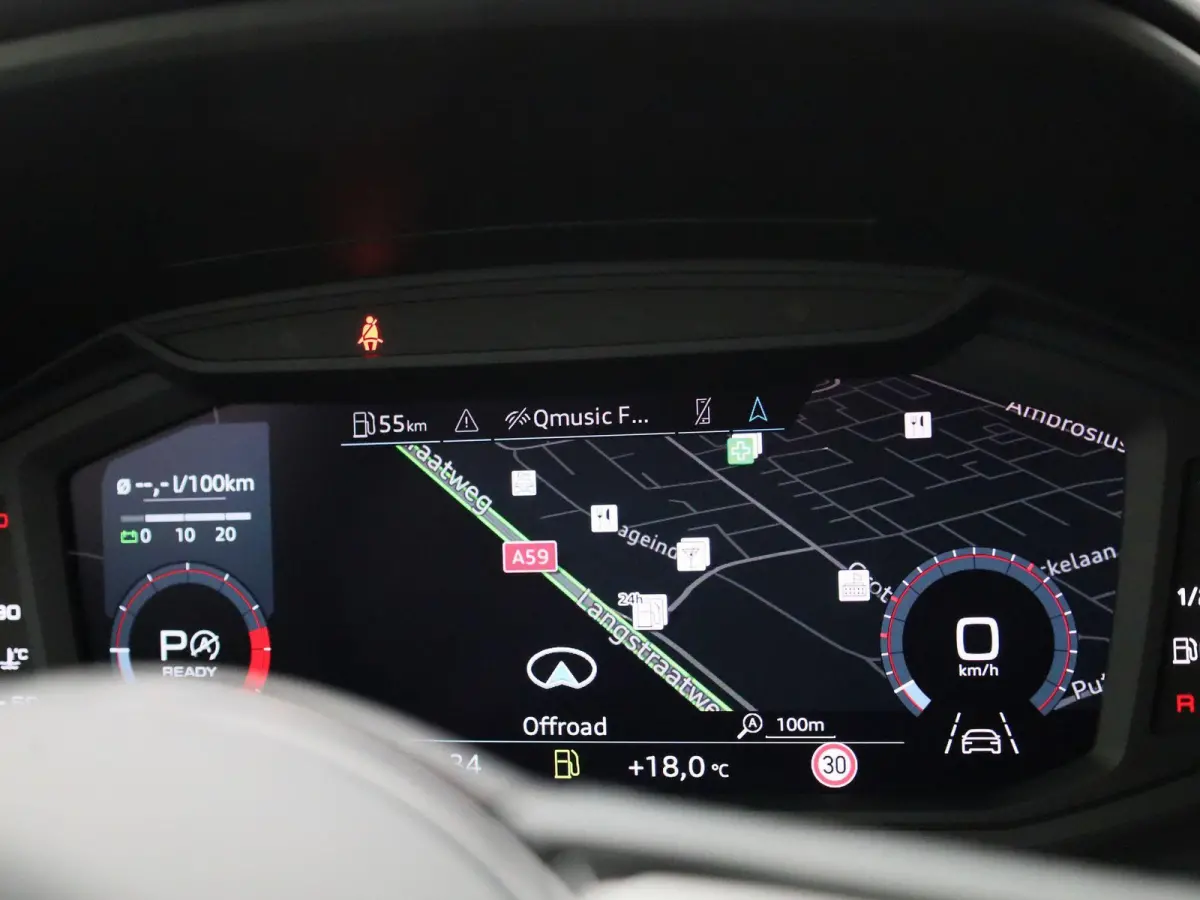 30 TFSI Advanced edition l Cruise control l Navigatie l Climate control l Stoelverwarming l Parkeersensoren l Achteruitrijcamera l LED-koplampen l Privacy glas l Alarm Klasse III l Audi soun