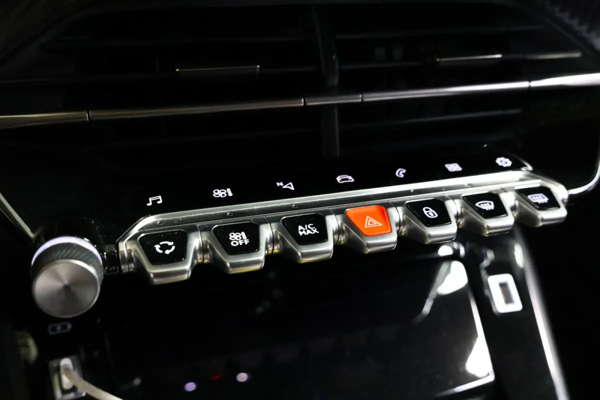 1.2 PureTech GT AVM AUTOMAAT PANODAK NAVI LANE DAB CLIMA "23