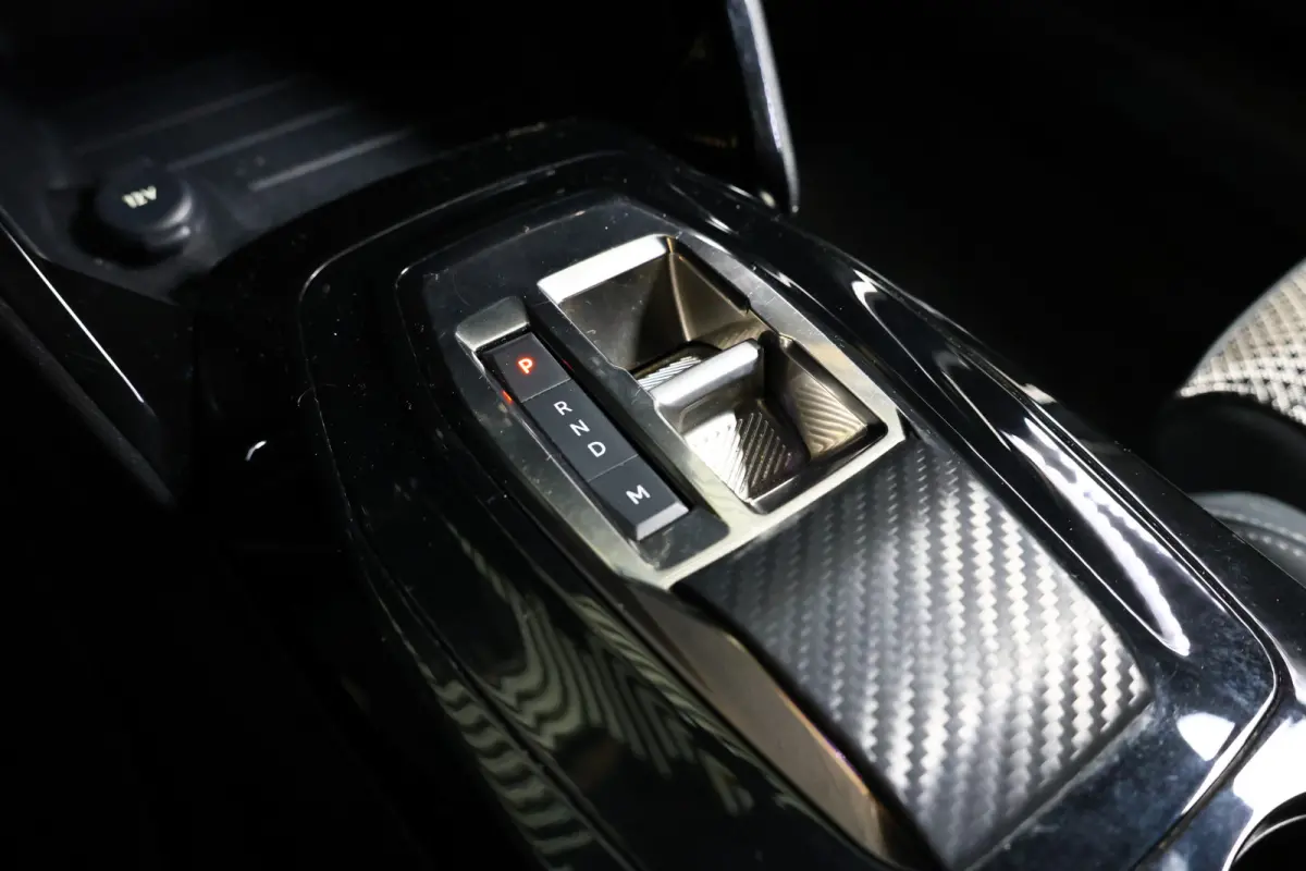 1.2 PureTech GT AVM AUTOMAAT PANODAK NAVI LANE DAB CLIMA "23