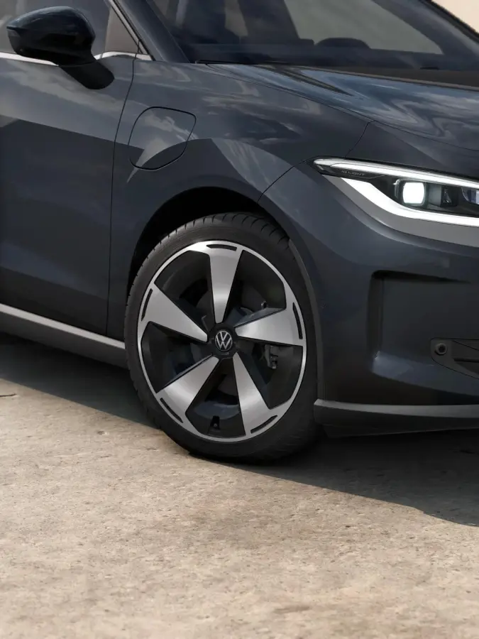 211pk Style First Edition 52 kWh | Trekhaak | Massage | 360 Camera