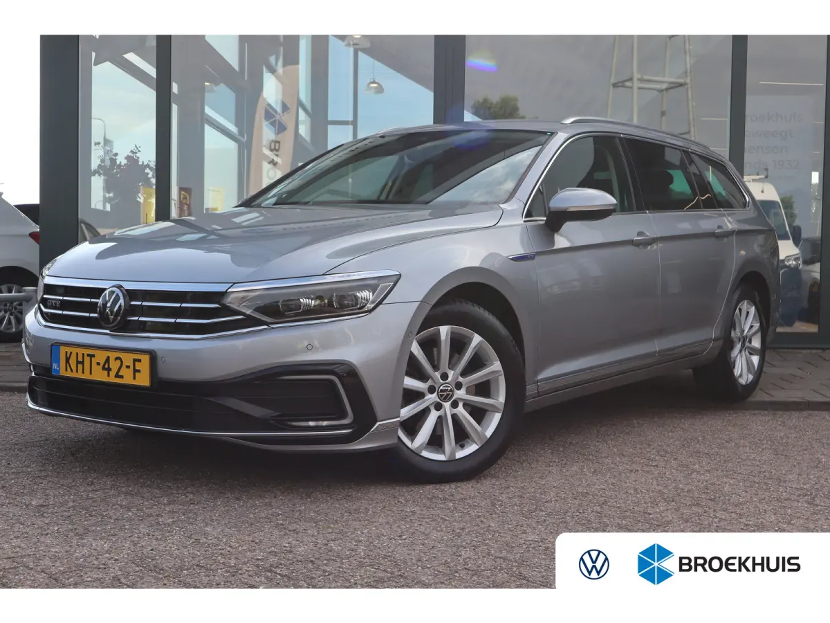 1.4 TSI PHEV GTE Business | Achteruitrijcamera | Cruise control adaptief | Lichtmetalen velgen multi-spaaks 17"