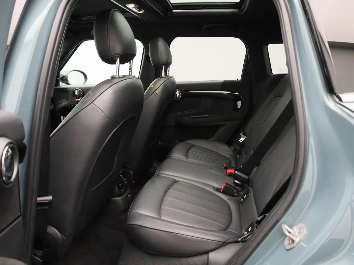 1.5 Cooper ALL4 John Cooper Works | Automaat | Apple Carplay / Android Auto | Camera | Parkeersensoren | Panoramadak |