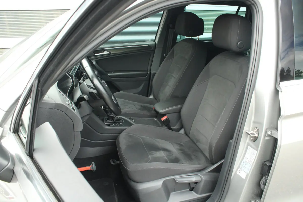 1.5 TSI 150pk DSG Highline Business R | Trekhaak | Apple CarPlay & Android Auto| Elek. Achterklep