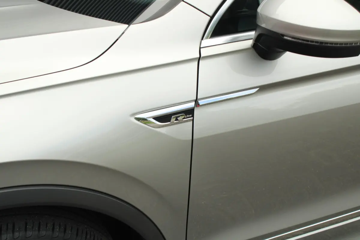 1.5 TSI 150pk DSG Highline Business R | Trekhaak | Apple CarPlay & Android Auto| Elek. Achterklep