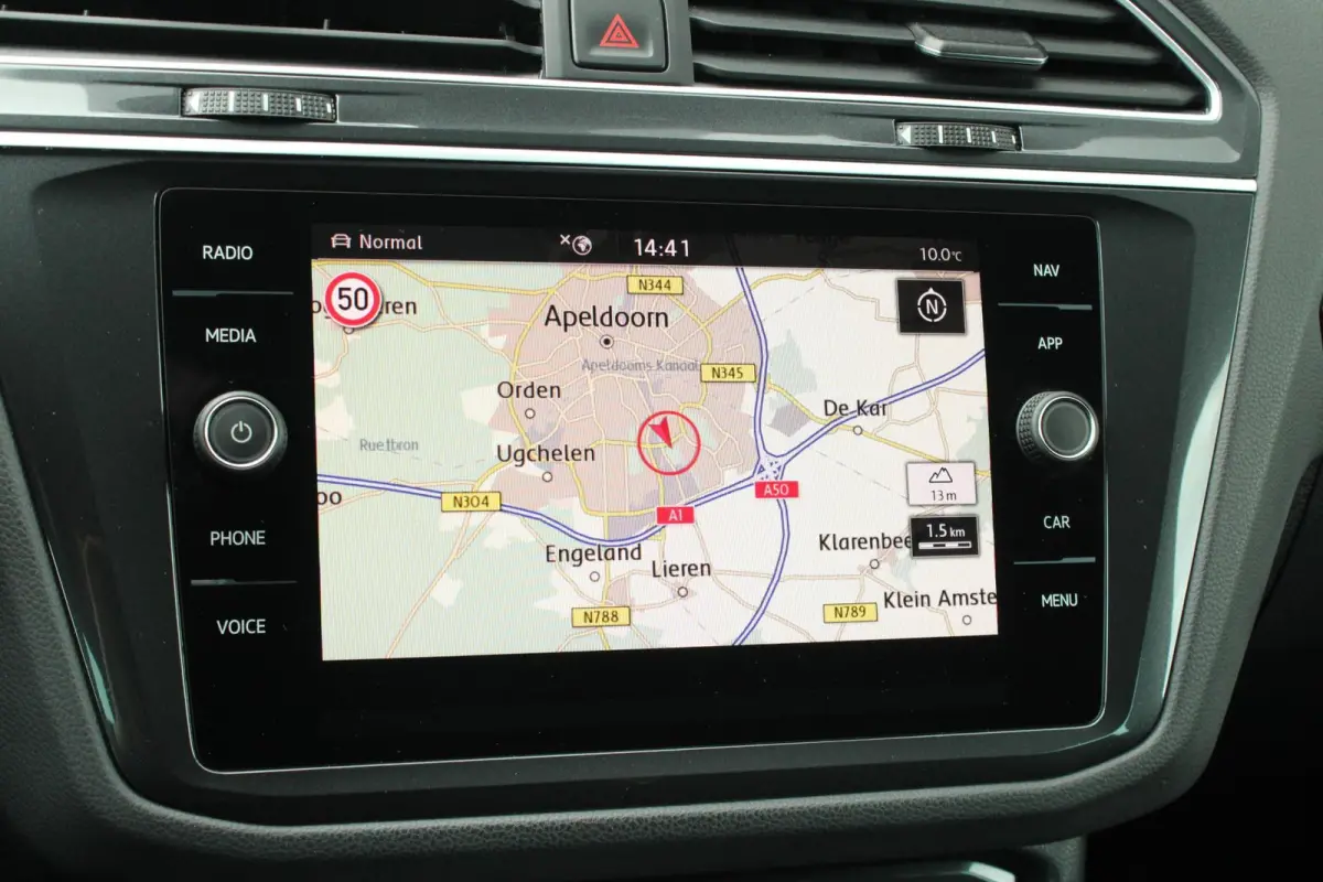 1.5 TSI 150pk DSG Highline Business R | Trekhaak | Apple CarPlay & Android Auto| Elek. Achterklep