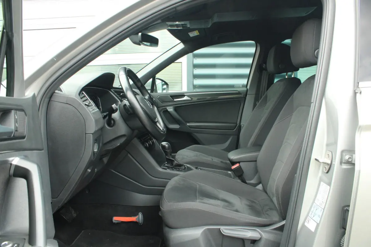 1.5 TSI 150pk DSG Highline Business R | Trekhaak | Apple CarPlay & Android Auto| Elek. Achterklep