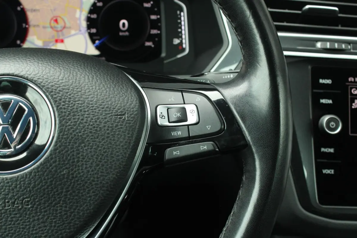 1.5 TSI 150pk DSG Highline Business R | Trekhaak | Apple CarPlay & Android Auto| Elek. Achterklep