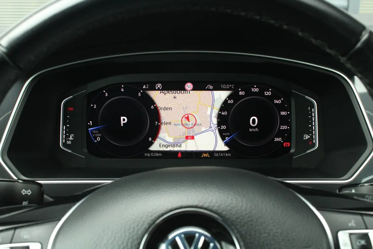 1.5 TSI 150pk DSG Highline Business R | Trekhaak | Apple CarPlay & Android Auto| Elek. Achterklep